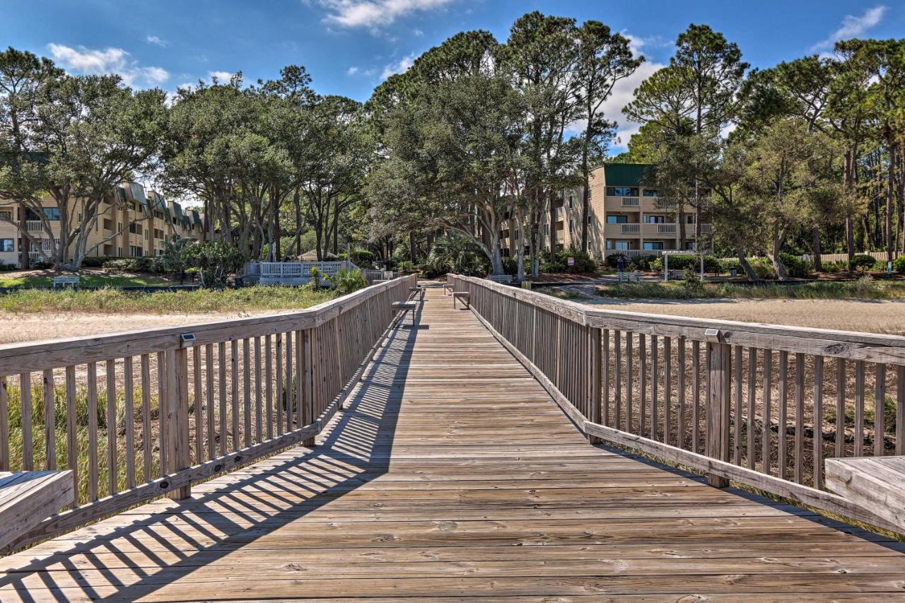 Colorful Hilton Head Condo With Beach And Pool Access! Хилтън Хед Айлънд Екстериор снимка