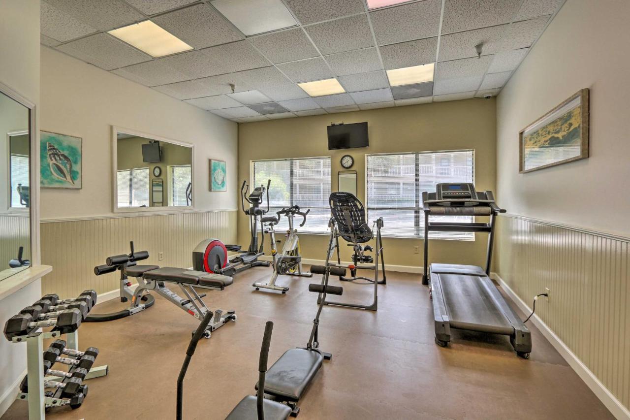 Colorful Hilton Head Condo With Beach And Pool Access! Хилтън Хед Айлънд Екстериор снимка